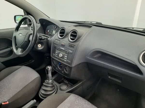 Ford Fiesta 1.3 TROTINA Auto - autobazar